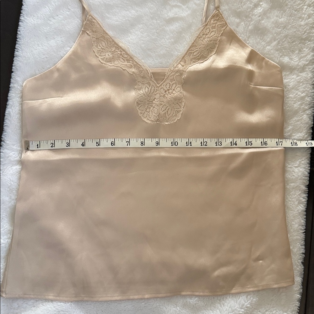 NWOT Express Cream Satin Lace V-Neck Cami Size XS - Picture 9 of 11